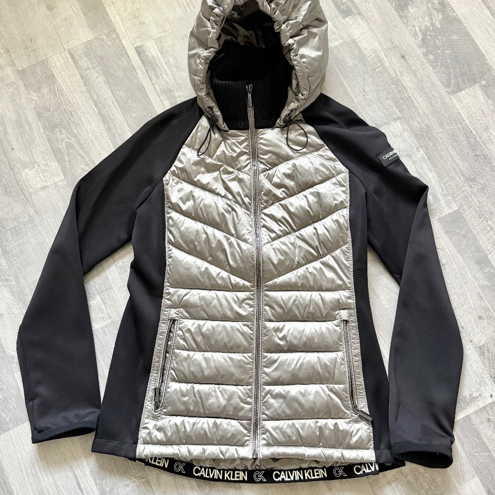 Calvin Klein Performance Puffer Jacket Size M